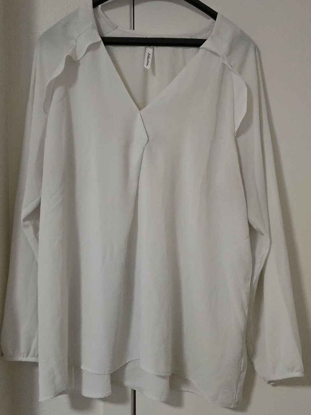 NY Collection White V-Neck Long Sleeve Blouse Size 1X